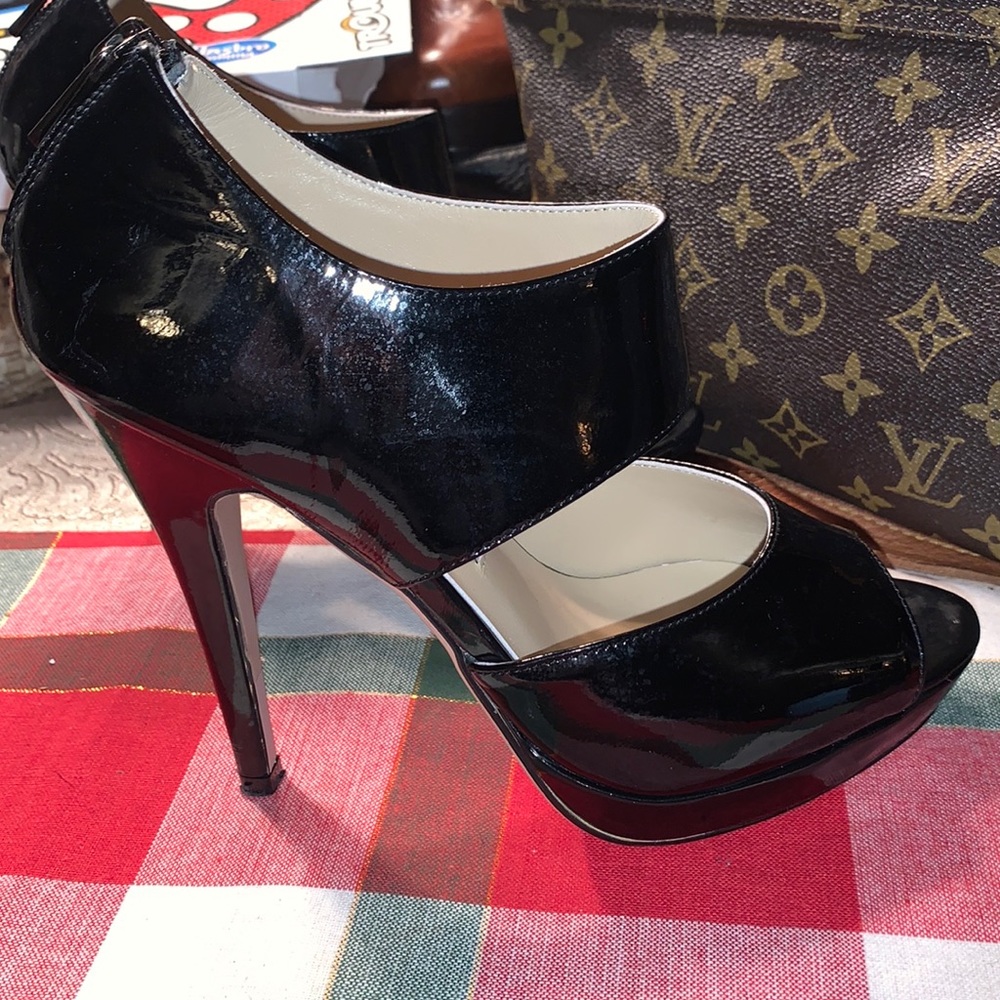 Jimmy Choo Patent Leather Lagoon Heels size 36 - Picture 2 of 16